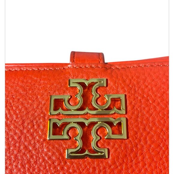 TORY BURCH - Orange Leather Britten Smartphone Wristlet Bi Fold Wallet - Picture 4 of 4